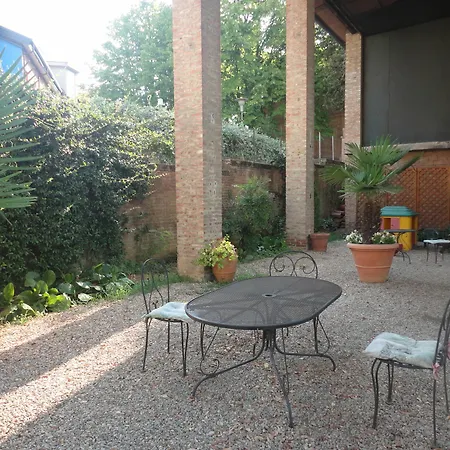 Lo Stellino Bed & Breakfast 2*